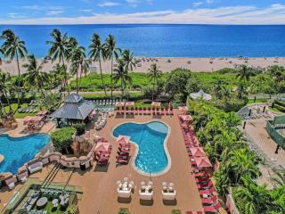 Luxury Beachfront Condo Beach Service 1418 - 1