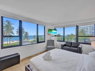 Luxury Full Ocean View Condo Resort Amenities 501 - Miami Beach - 2