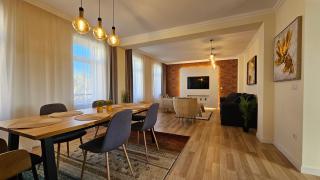 YFB I 130m2 Designwohnung mit 2 Bädern - 5