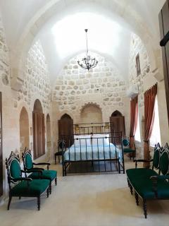 Mardin tarihi ulu Cami yanı, tarihi Konak - 9