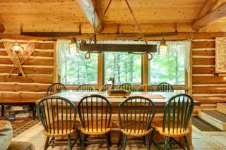 Versatile Bass Lake Cabin with Deck! - 4