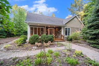 Between the Lakes - Glen Arbor - 0