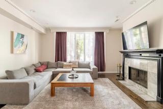 NEW! Spacious Art Deco Modern 5 BD/3BA Condo - Chicago - 2