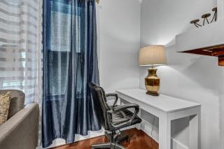 Renovated Main Floor Large 3 Bed House - 3