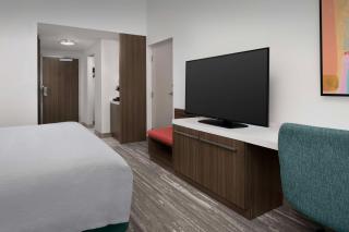 Hilton Garden Inn Pensacola Downtown - 8