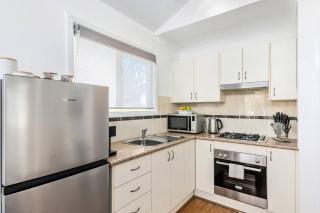Rothery Escape - A Cosy Coastal Cottage - Wollongong - 1