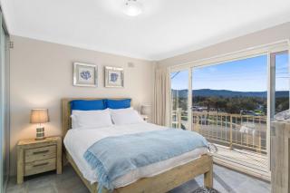 Seaside Escape - Stunning Vistas over Towradgi Beach - Wollongong - 3