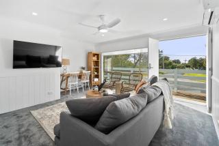The Whitewinds - A Group Escape by Rosebud Beach - Rosebud - 0