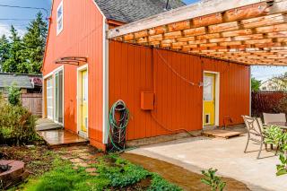 Portland Urban Lodge, Quiet, Walkable, Near - 7