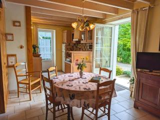 Gîte au bord de la Charente avec jardin privatif, wifi fibre, vélos et équipements familiaux - FR-1-653-162 - 5