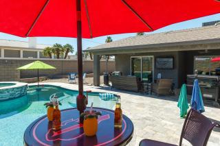 Coral Beauty! Heated Pool & Spa! - Lake Havasu City - 8