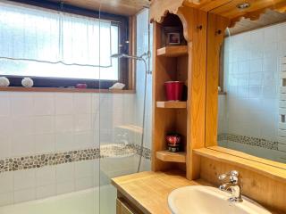 Les Gets - Appartement rénové au pied des pistes, central, 4 pers, balcon, parking privé - FR-1-623-256 - 4