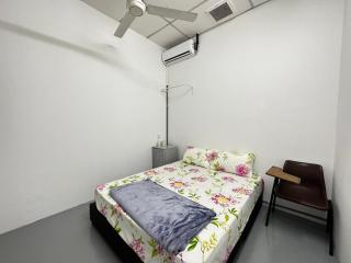 Jiaxin Dormitory-Setia Indah 家馨青年旅宿 - Johor Bahru - 4