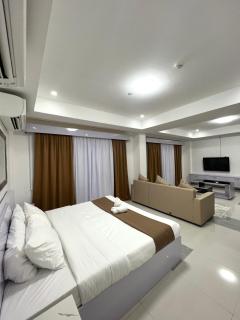 Staycation Hotel - 6