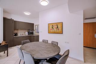 Family Vibe 3BR With Parking - Tel Aviv - 1