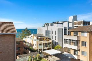 North Beach Escape - Balcony Sunrises and Ocean Walks - Wollongong - 3