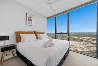 Nearly New Level 38 Broadbeach Casino 1 BDR Unit - Gold Coast - 3
