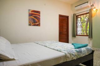Tourist Friendly Home -3BHK AC Near Birla Mandir, Hyderabad - Haiderabad - 4