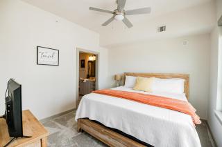 2BR Uptown Furnished Apartment near Truist Fields apts - 1