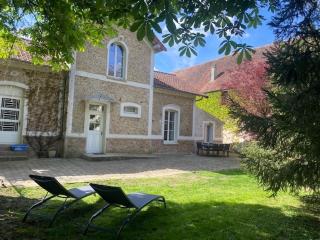 LES DOUVES, charmante dépendance du château - 9