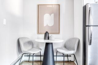 Back Bay Studio Steps from Newbury St w patio BOS-413 - 6