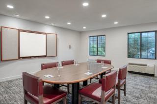 Staybridge Suites Allentown Airport Lehigh Valley by IHG - 5