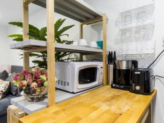 Cozy Brixton Hideaway – Cute Convenient Stay - Pass the Keys - 3