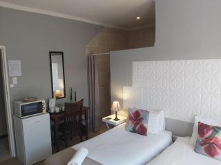 Day Zha Voux Guesthouse - Potchefstroom - 6