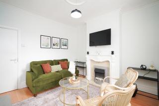 Stadium View, entire private house, close to city centre, free WiFi - Sheffield - 1