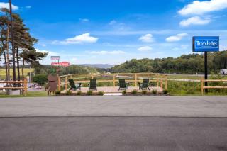 Travelodge by Wyndham Emlenton - Emlenton - 3