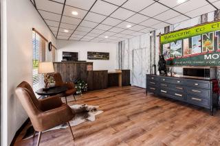 Travelodge by Wyndham Emlenton - Emlenton - 8