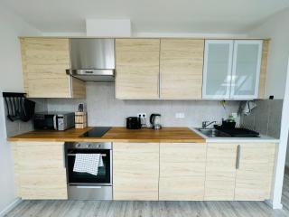 Palace Quarter 1 Peaceful Modern Central Top Floor Apartment - Budapest - 3