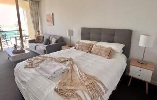 Top Floor Beachside Apartment in the Heart of Mooloolaba - 6