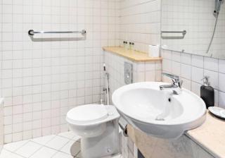 StoneTree - Elegant 1 BR with partial view of canal - Dubai - 6