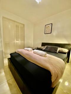 Charmingly cozy 2 beds apartment - 8