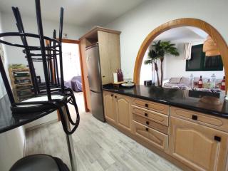 3 Private rooms - 3 habitaciones privadas shared duplex Gara with private pool - 1