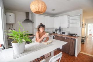 Shared Apartment With Bright Private Patio in Lisboa - Lissabon - 6