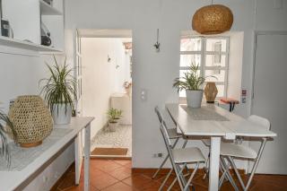 Shared Apartment With Bright Private Patio in Lisboa - Lissabon - 7