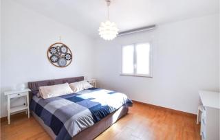 Nice Apartment In Reggio Calabria - 7