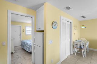 333 Surf Song Resort - St Pete Beach - 3