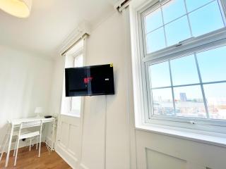 1 Bedroom City Gem, Prime Location. - Woolwich - 6