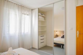 Apartment Sleeps 4 with Free Parking - Fiume (Rijeka) - 2