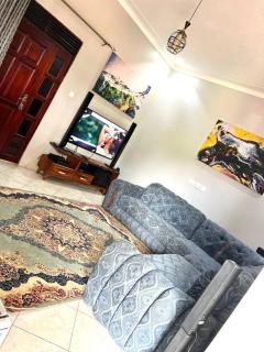 Inviting 1-Bed Apartment in Kampala - Jinja - 0