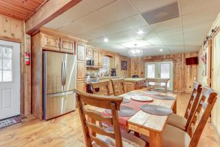 Wooded Blue Ridge Cabin 2 Decks, Fire Pit! - Blue Ridge - 4