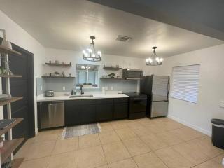 *Msg for 5%off*2Bed1Bath KingBeds House MidtownPHX - Phoenix - 2