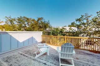 Oak Terrace - East End - 7