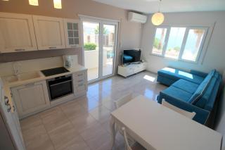 Beachfront Sion Sarande Apartment B - 4