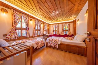 Cesmeli Konak Garden - 7