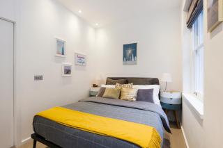 Welcome London Seven Dials - 2
