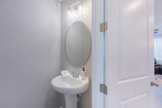 Family Townhome with Themed Rooms - Davenport - 4